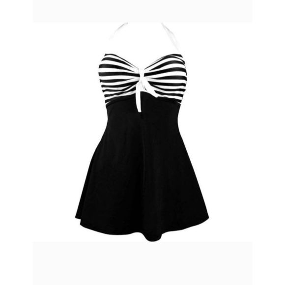 Sweet Deal: Two Swimsuits for  Only $109! Size 22 & 24 Available - Picture 2 of 7